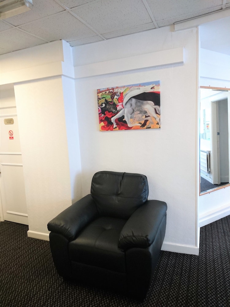 Sarum Hotel 37/69