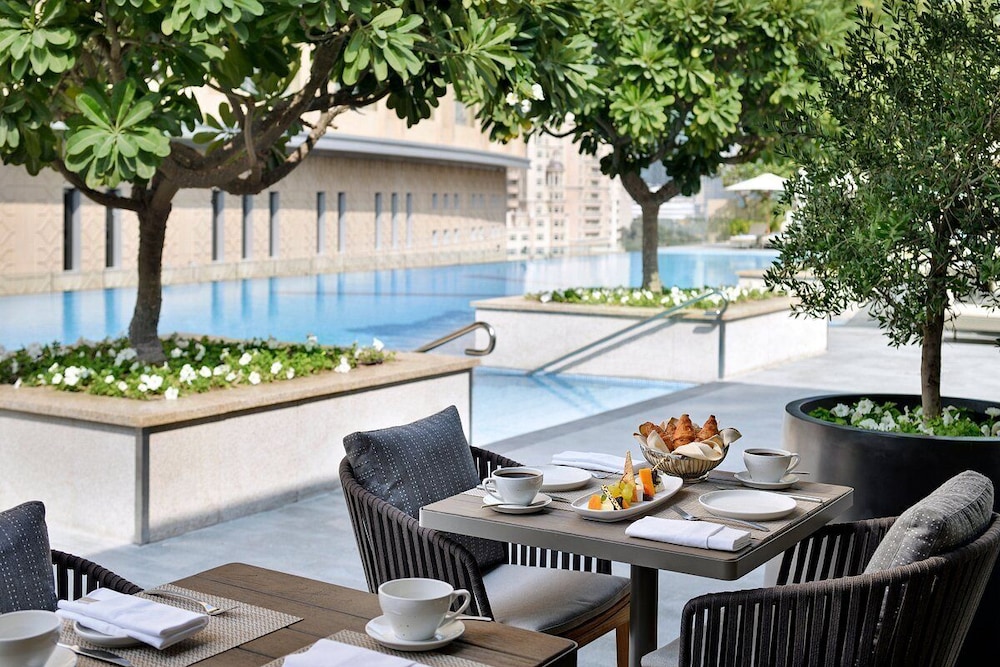 Westminster Dubai Mall 34/50