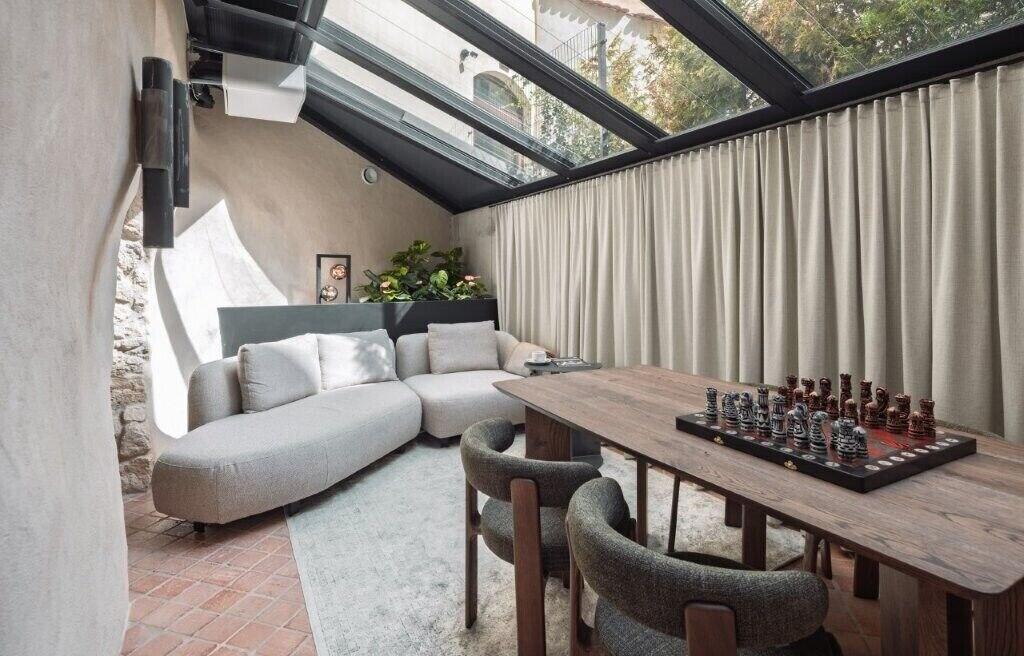 Nomadic Urban Premium Suites 34/50