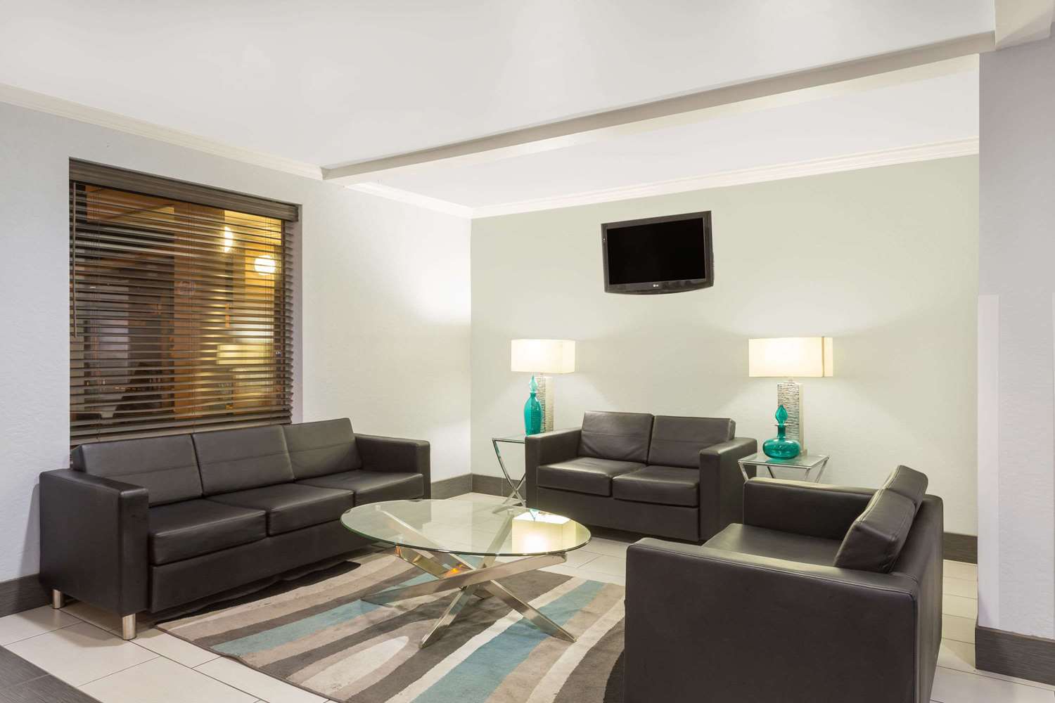 Baymont By Wyndham Flagstaff 25/38
