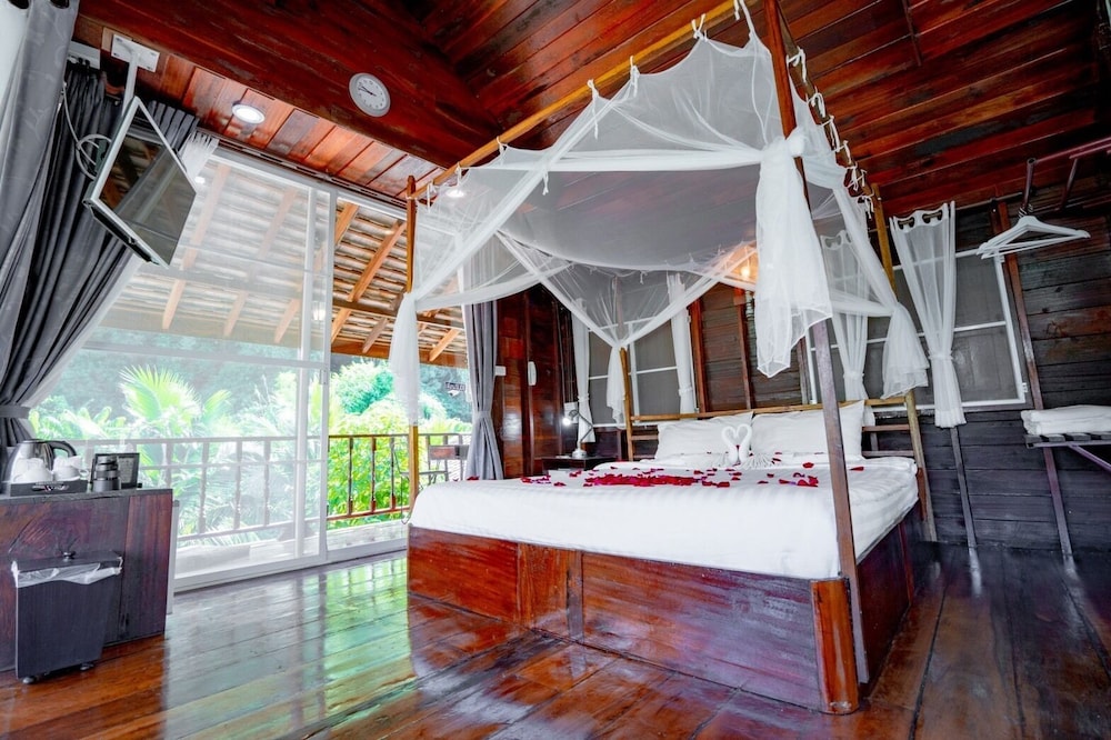 The White House Boutique Chiangrai 26/62