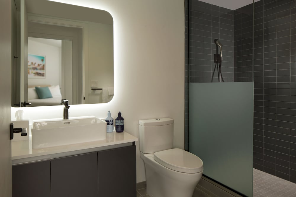 YOTEL Miami, Select by Hilton 46/48
