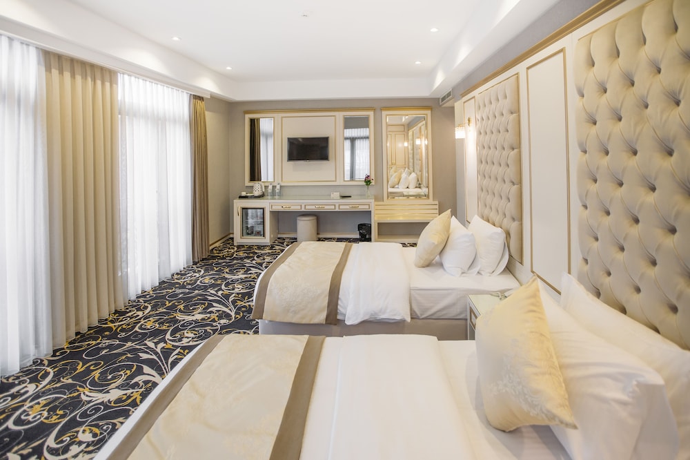 Gold Tbilisi Hotel 27/78