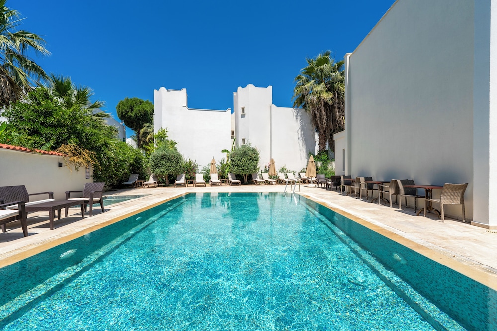 Olivias Group Hotel 35/42