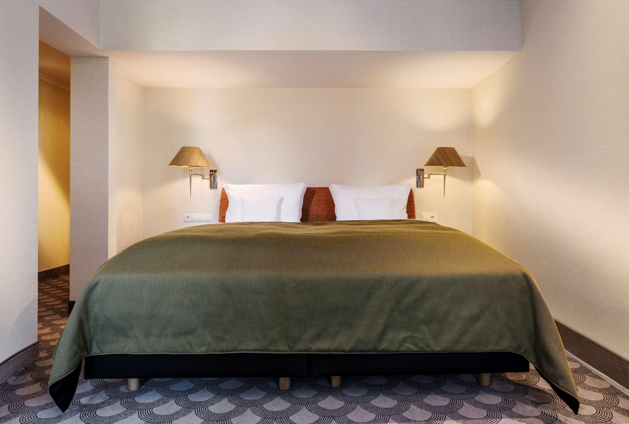 Signature, Hommage, Suite, Lake View