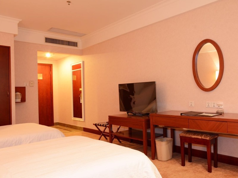 GreenTree Inn Dongguan Hotel 9/17