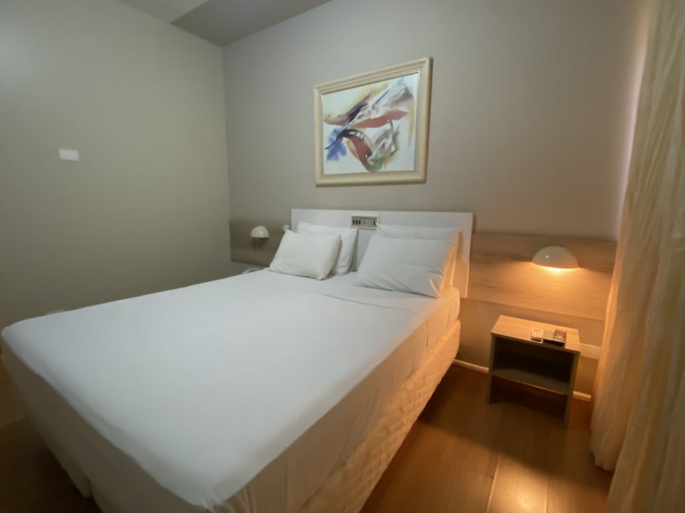 Slaviero Hotel Londrina Flat 13/50