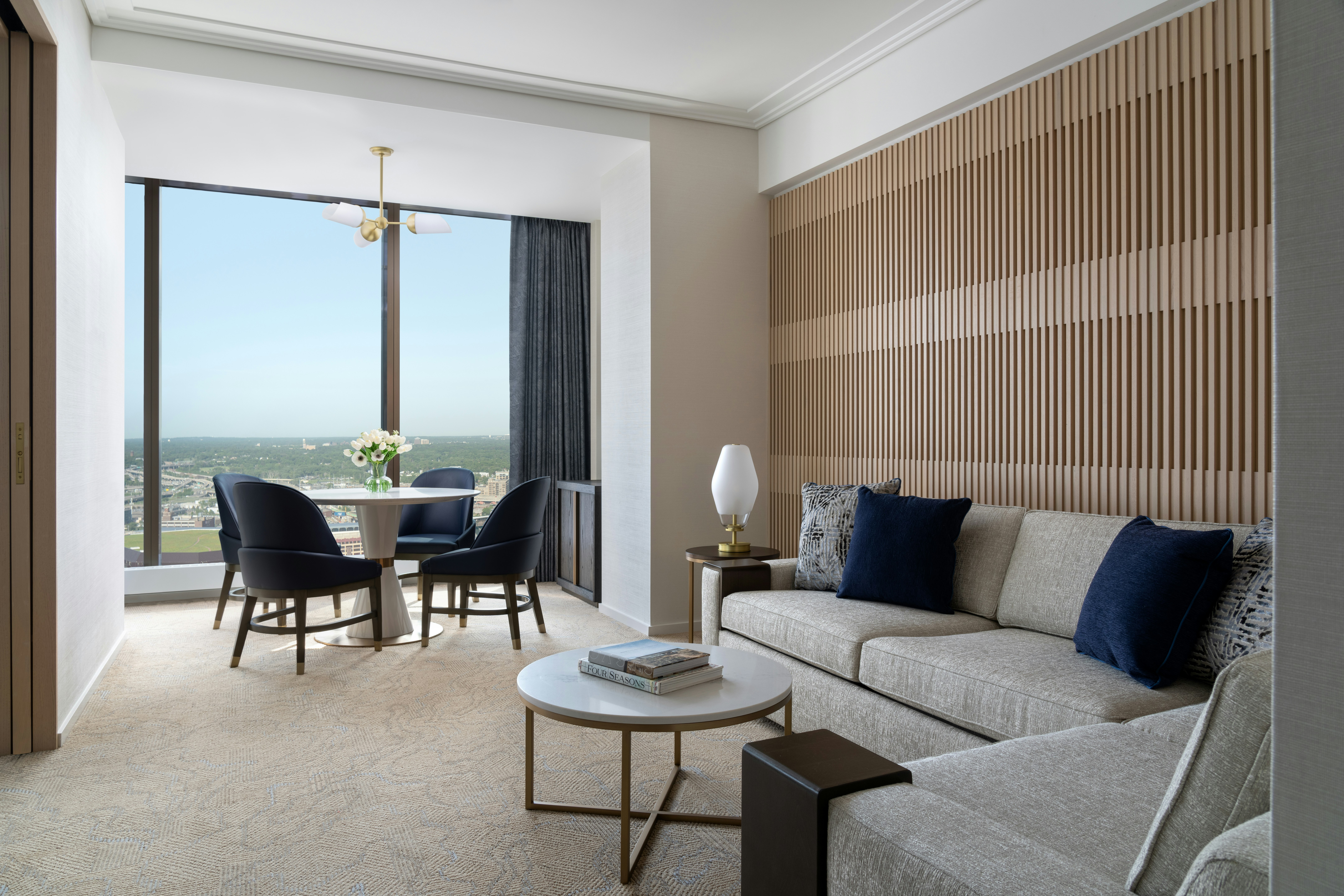 Four Seasons Hotel Minneapolis 34/42