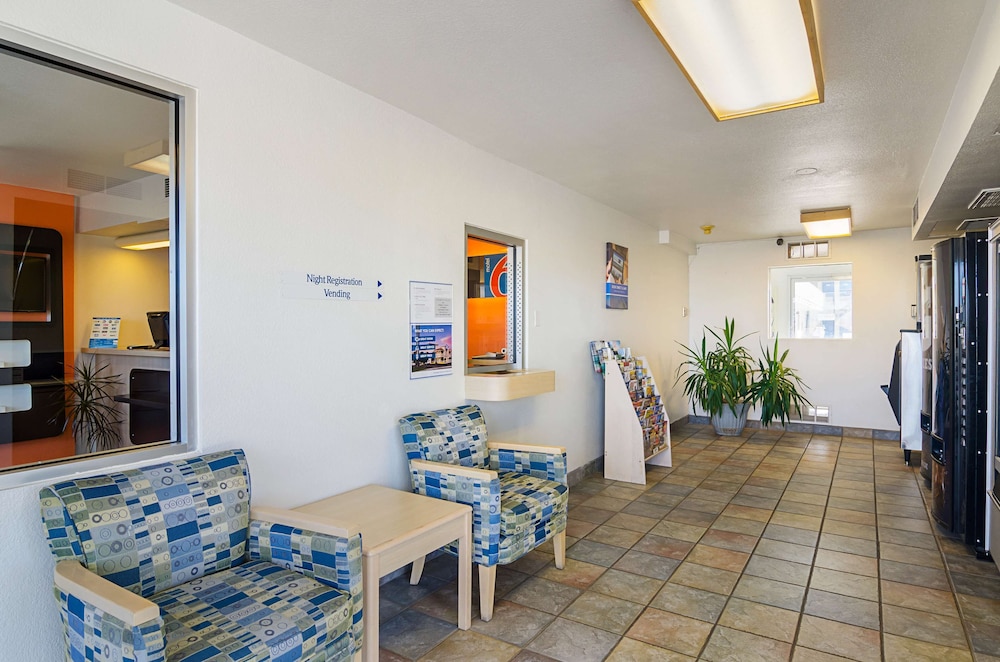 Motel6 Laramie, WY 43/52
