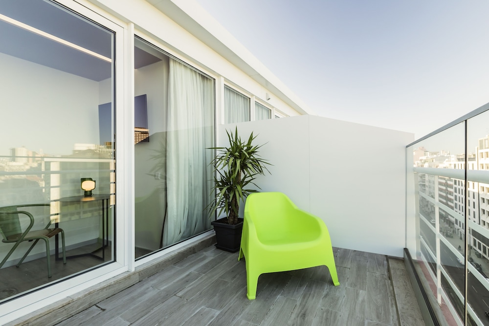 Ibis Styles Lisboa Centro Marques de Pombal 46/73