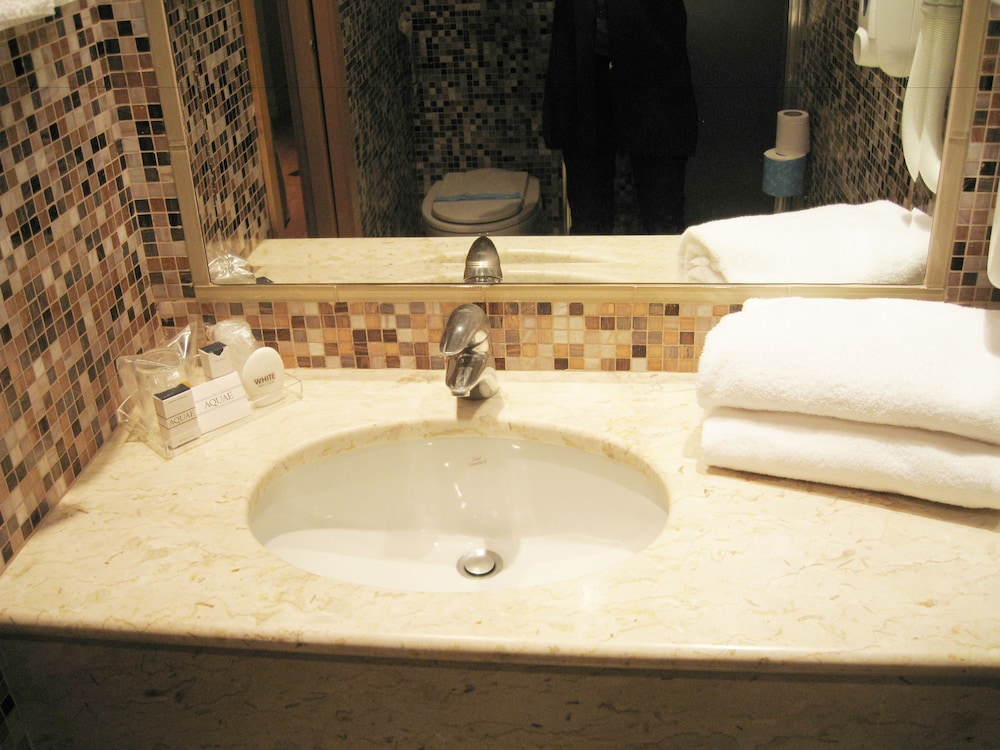 Hotel Aphrodite 46/48