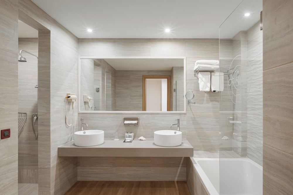 Alkyon Hotel Resort and Spa 75/77