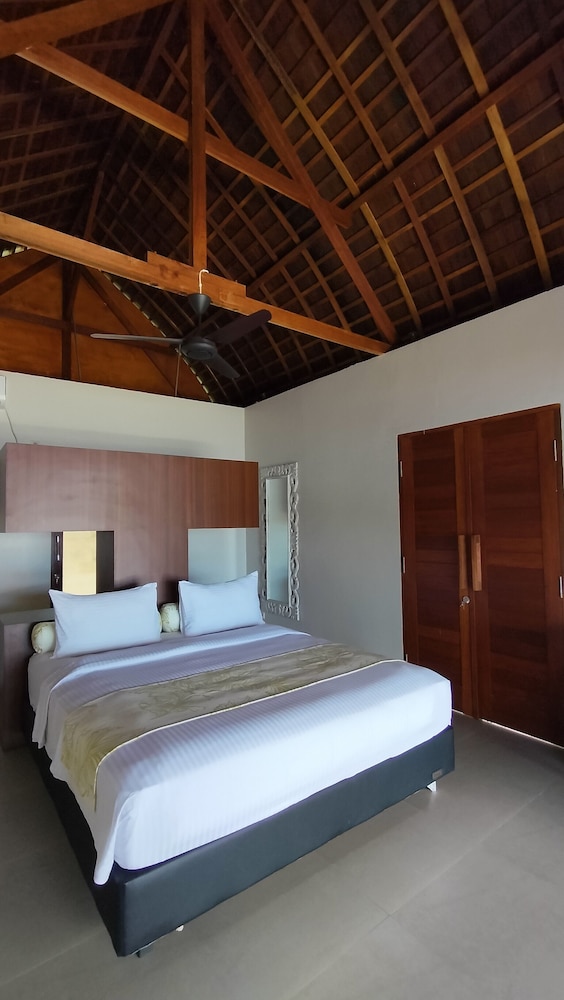 The Club Villas Lombok 7/50
