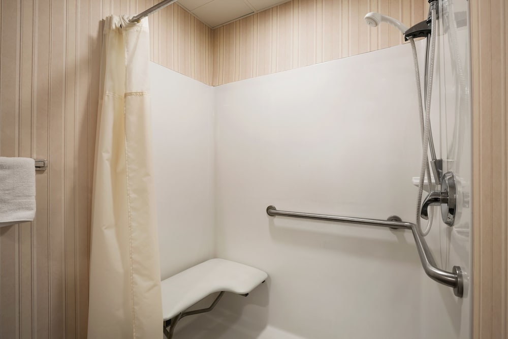 Days Inn & Suites By Wyndham Cherry Hill - Philadelphia 16/35