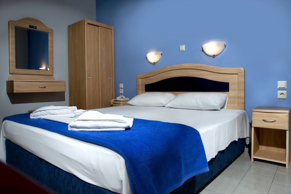 Room, Twin Beds