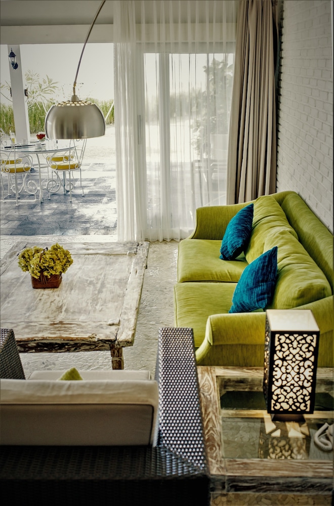 Mayo Resort 52/78