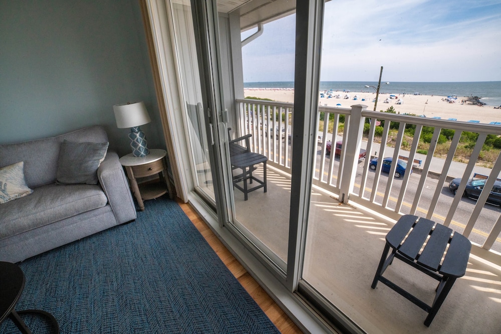 Sandpiper Beach Club 30/50