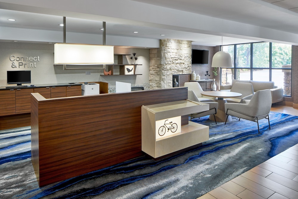 Fairfield Inn and Suites Gainesville 8/34