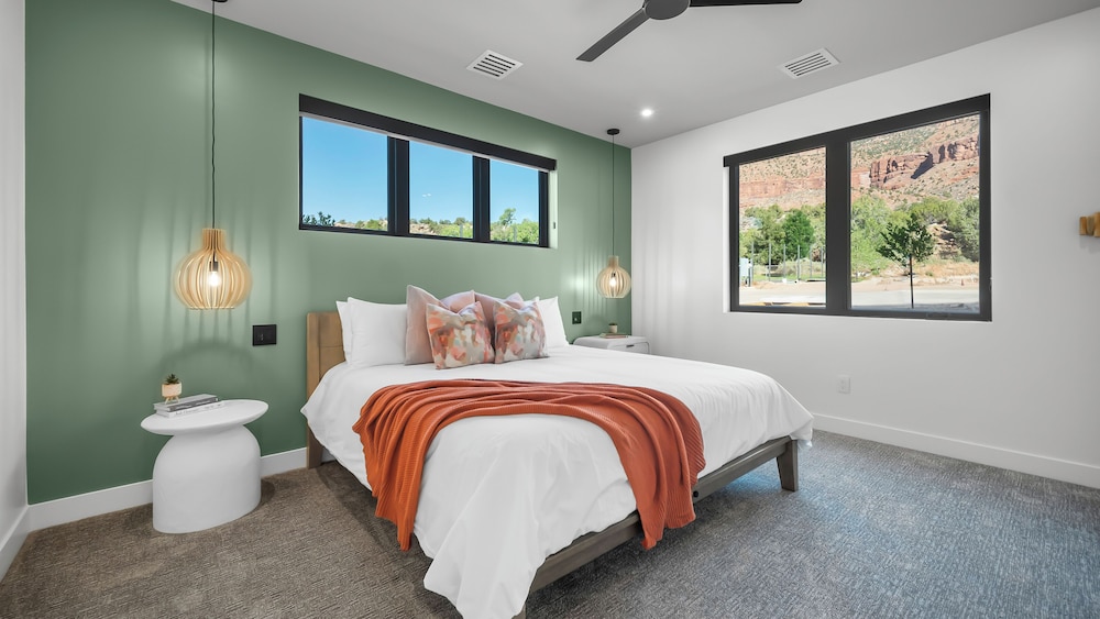 فيلا فاخرة بسرير كينج بإطلالة على الجبل بشرفة مع أريكة، The Montclair Inn And Suites At Zion National Park 3/5
