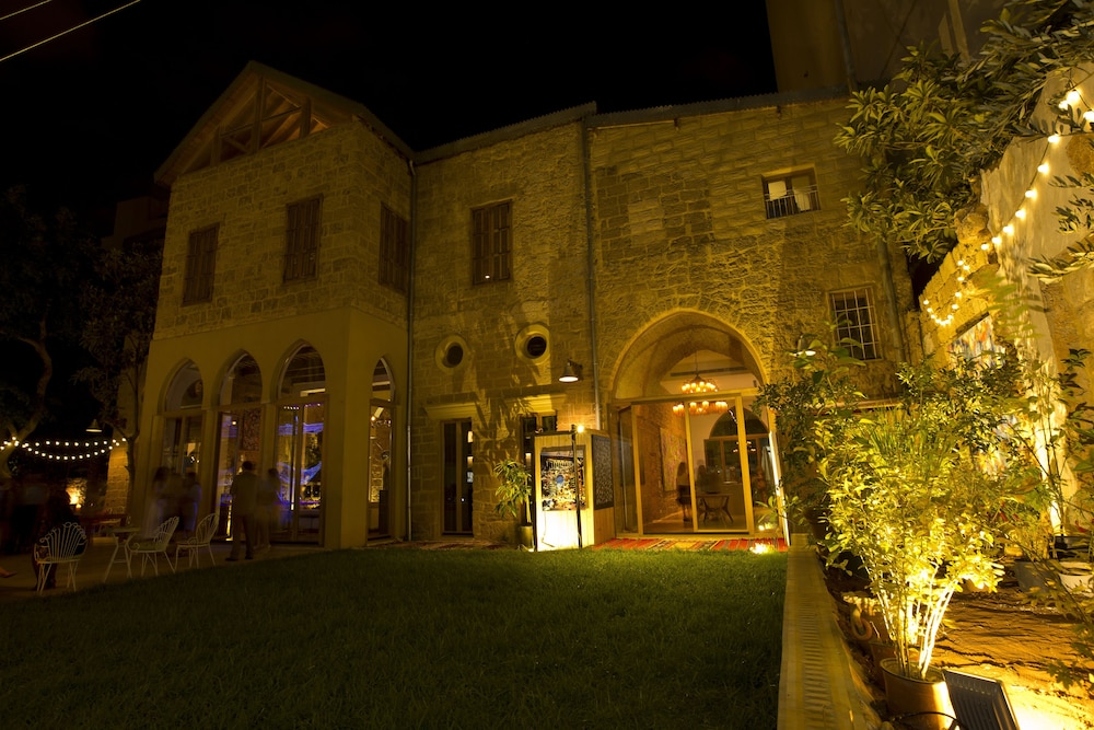 Arthaus Beirut 41/50