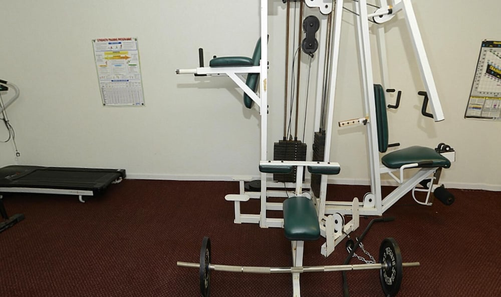 Twin City Inn & Suites Benton Harbor - St. Joseph 30/47
