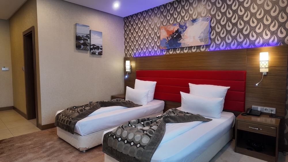 Airport Global Hotel 10/34