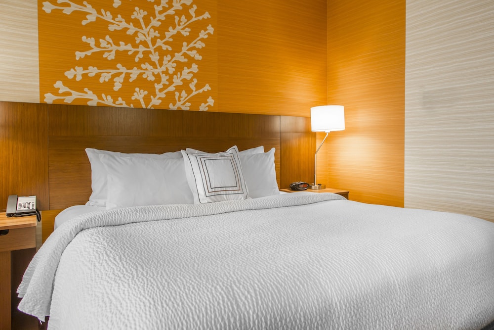 Fairfield Inn And Suites Waterloo Cedar Falls 10/34