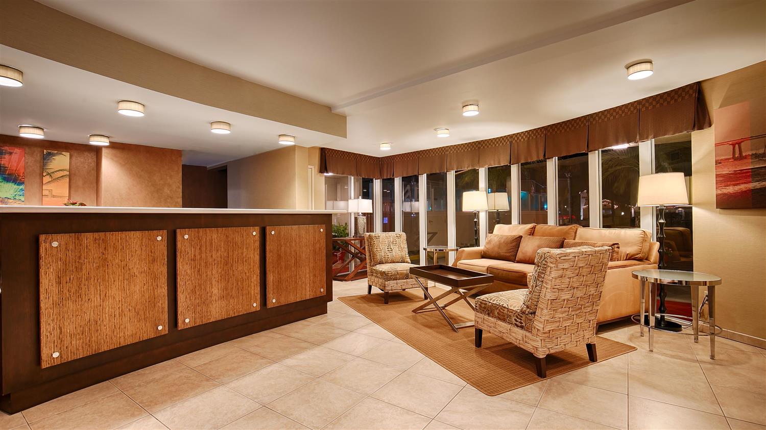 Best Western Plus Suites Hotel Coronado Island 6/36