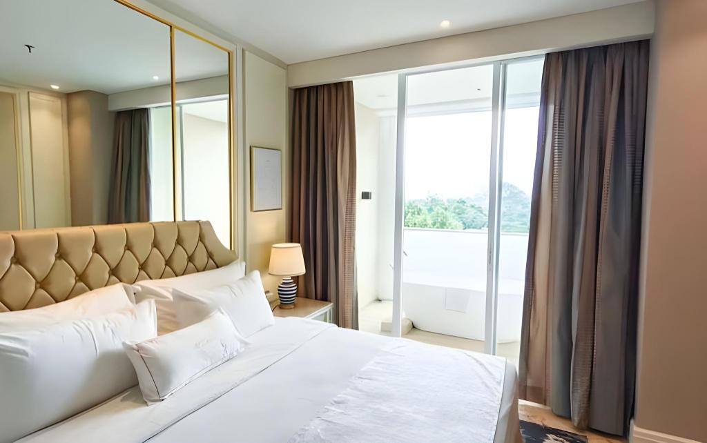 3 Bedrooms, Grand, Residence, Suite, Queen Bed, Private Pool