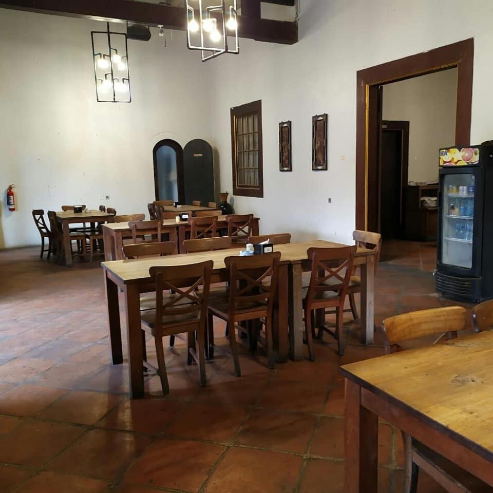 Antika Hotel 33/50