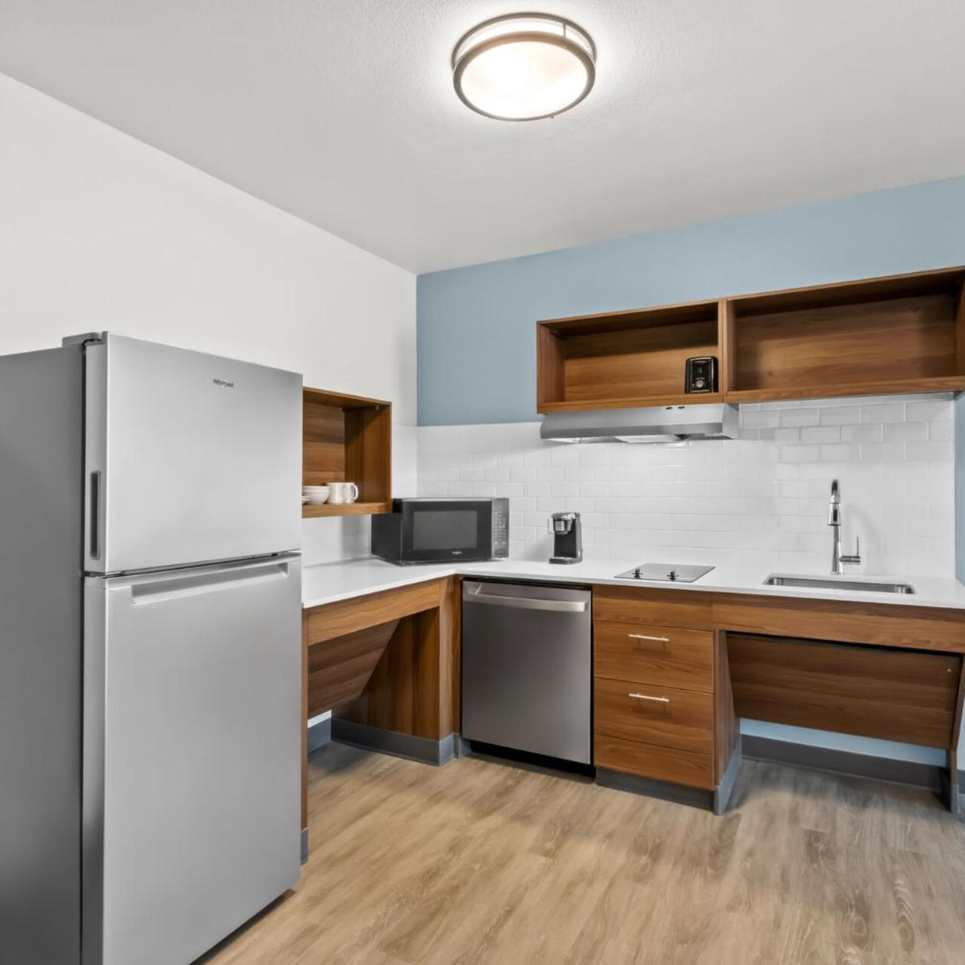 Everhome Suites Ocala I-75 North 7/59