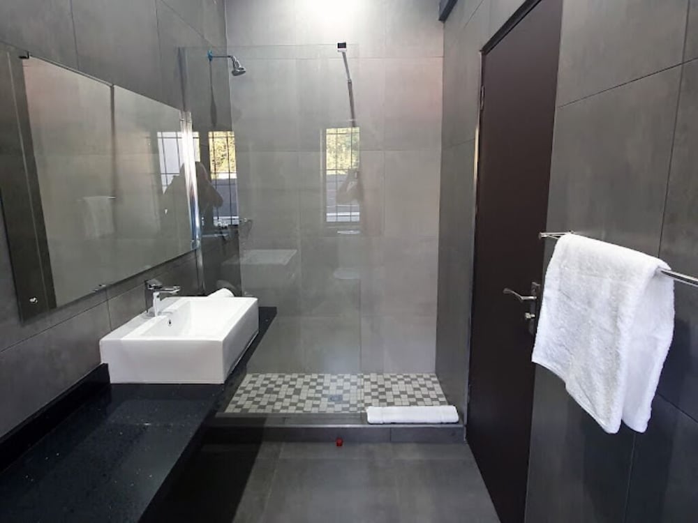 La Orchard Hotel 34/34