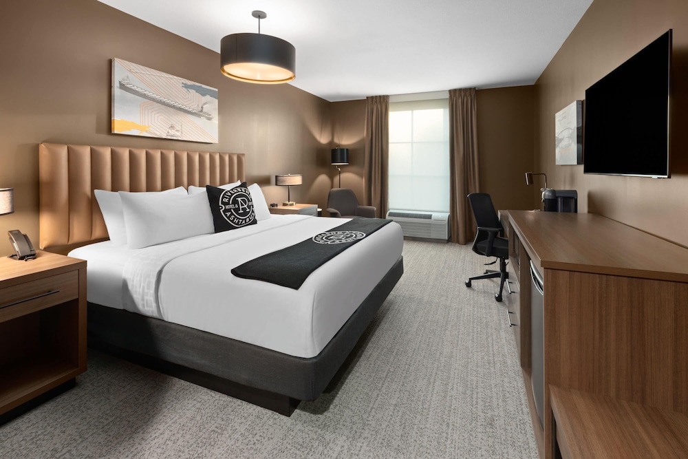 Riverbend Hotel and Suites, Trademark Collection by Wyndham 11/46