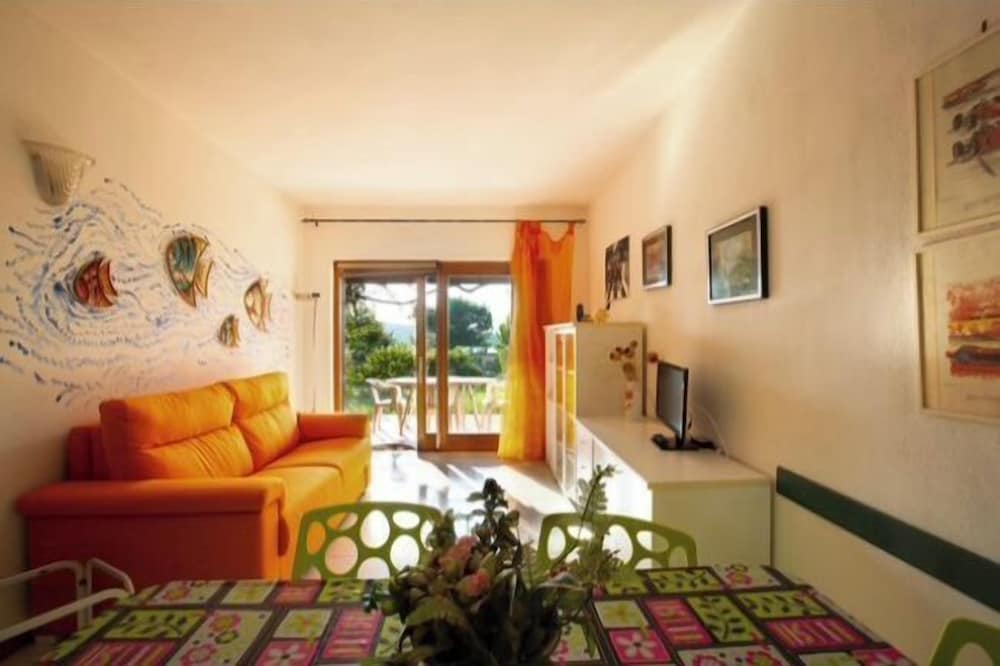 RESIDENCE PORTO CODA CAVALLO 31/53