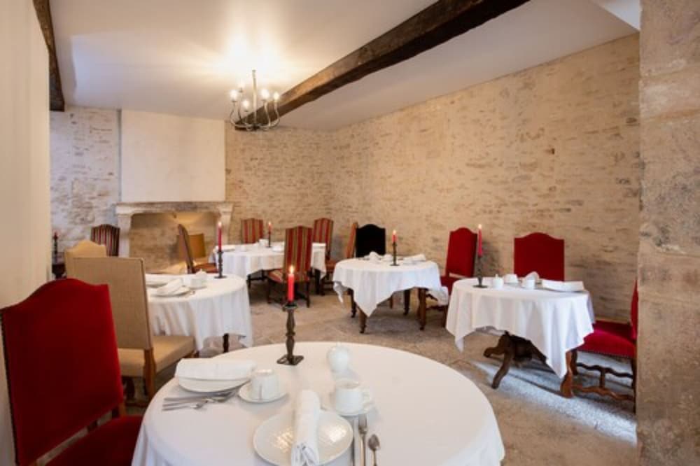Hotel Des Remparts 58/67