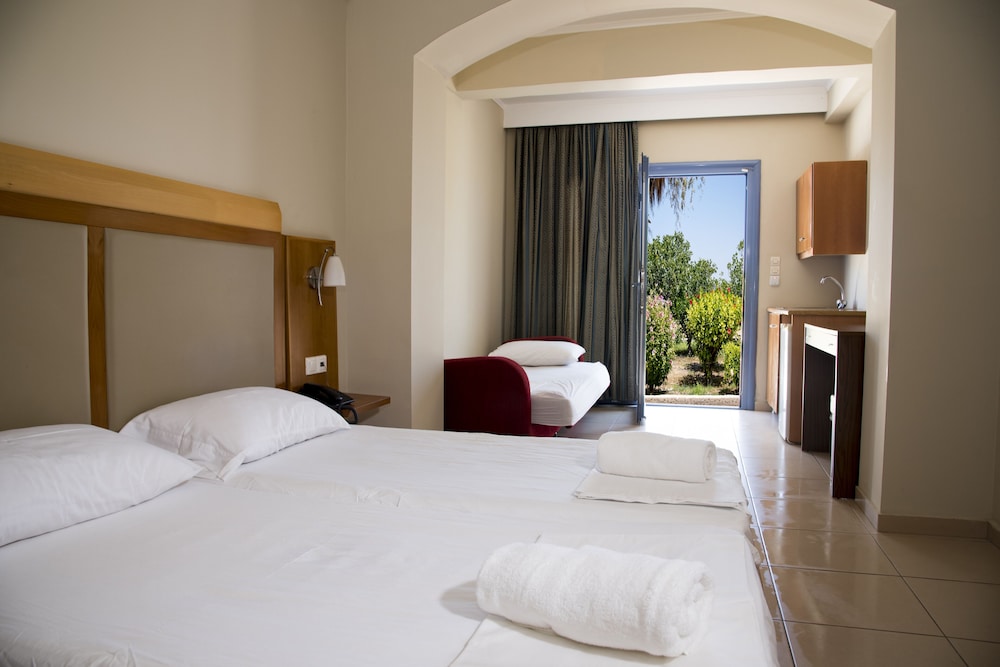 ROOM, DOUBLE OR TWIN BED, SEA VIEW