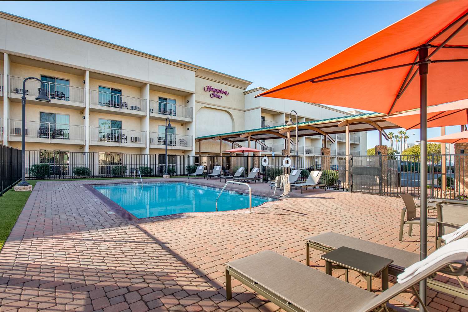 Hampton Inn Channel Islands Harbor 58/65