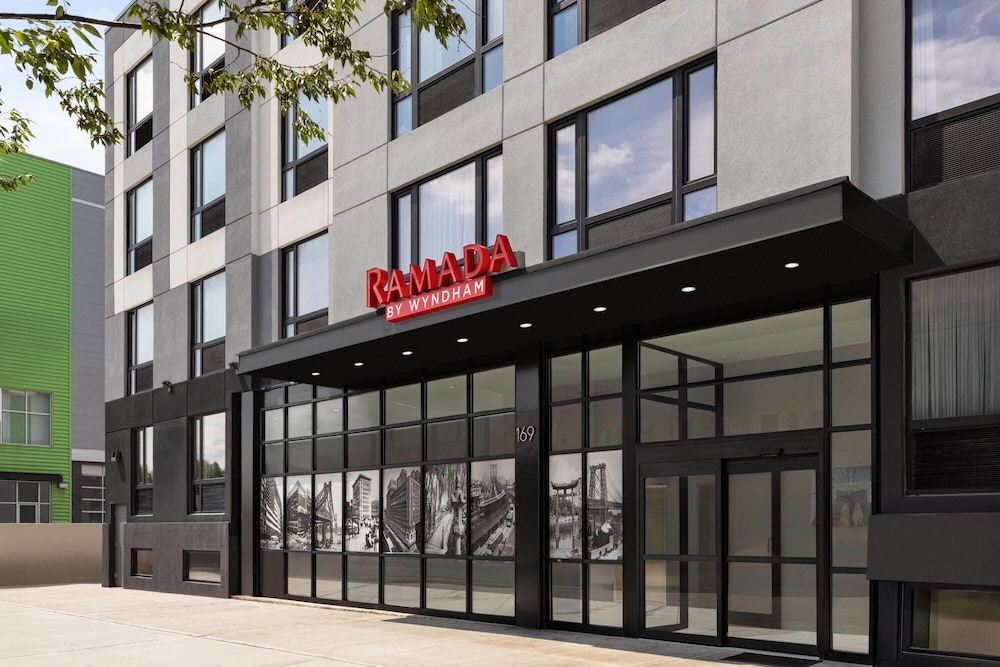 Ramada by Wyndham Brooklyn Empire Blvd 4/50