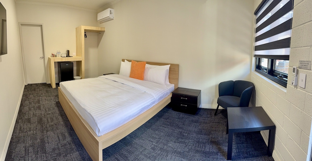 Gallery Hotel 33/71