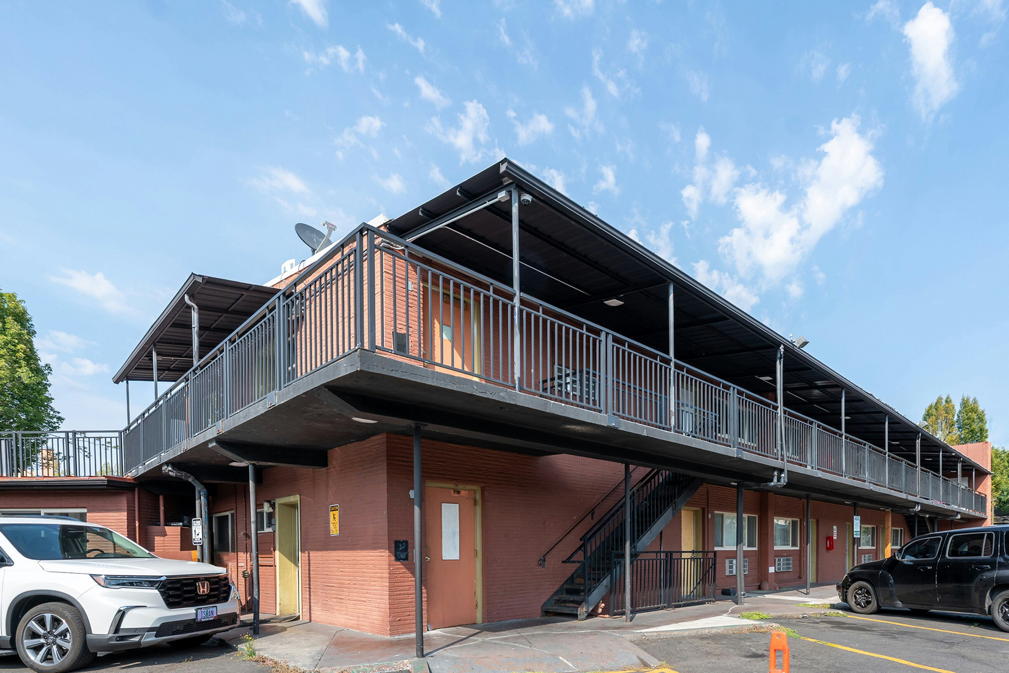 Banfield Studios By OYO Portland OR 17/19