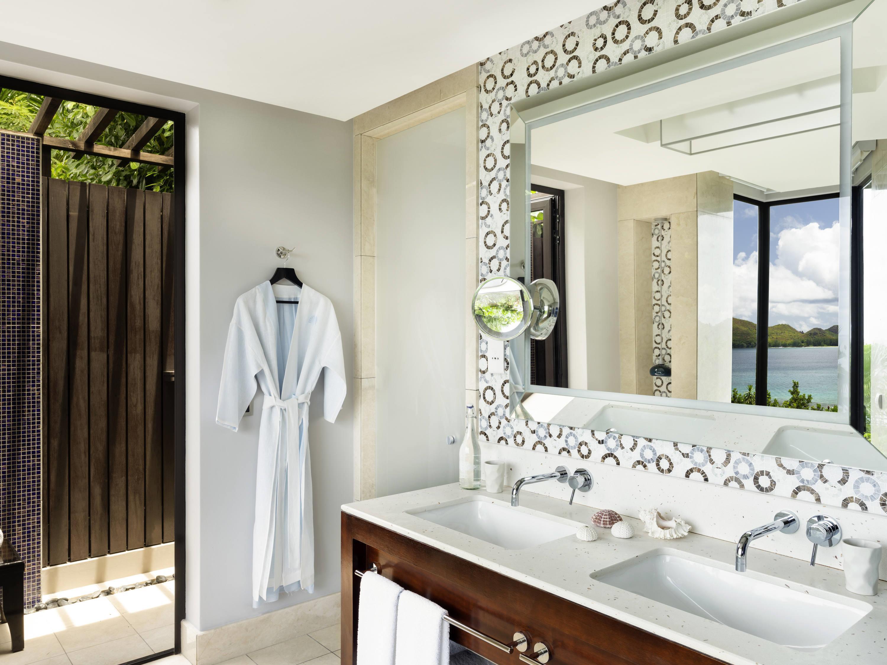 2 Bedrooms, Villa, Ocean View, with Pool