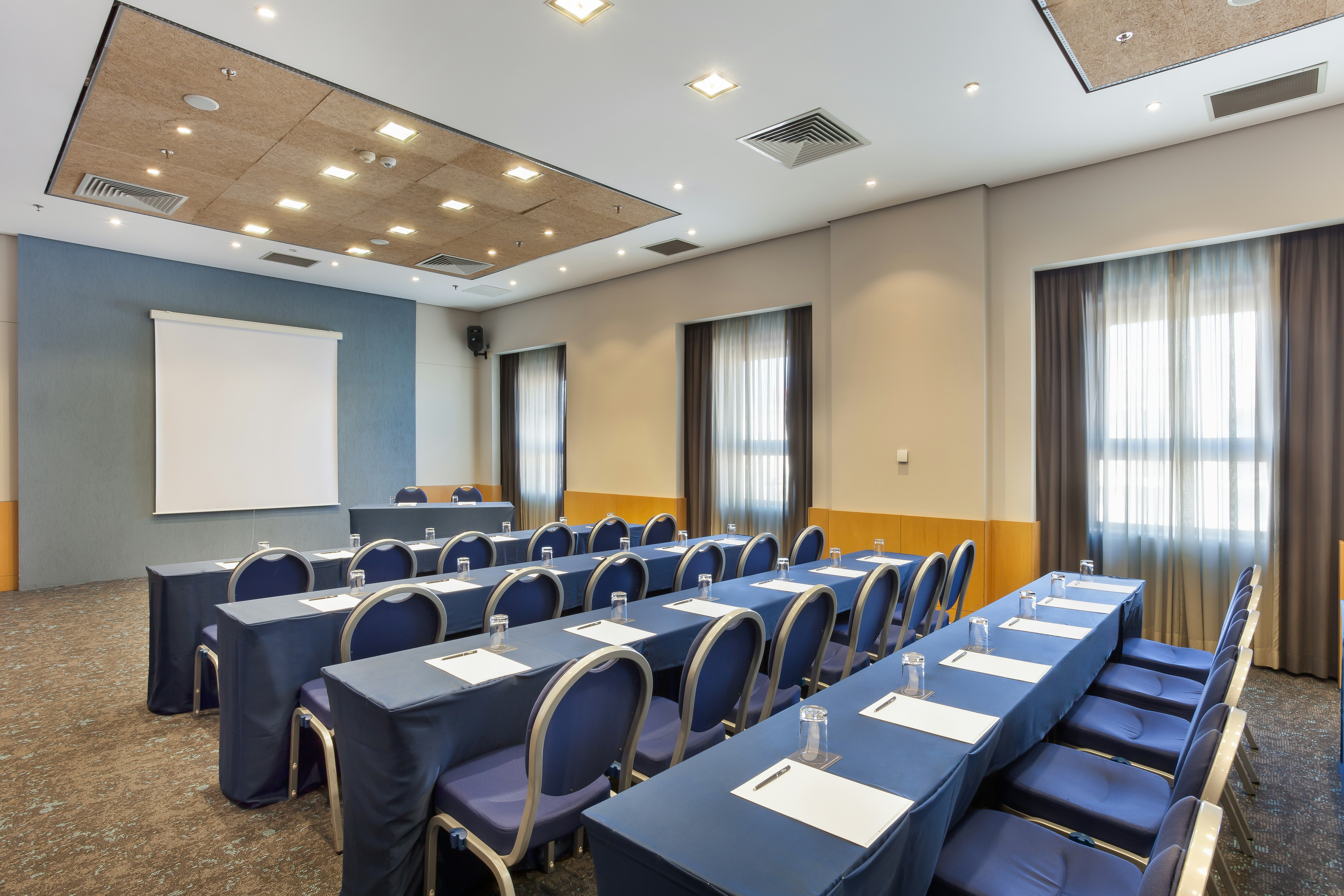 HILTON MALTA 85/100