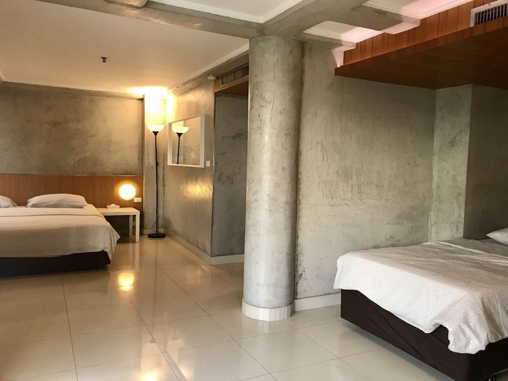 White Palace Hotel Bangkok 29/72