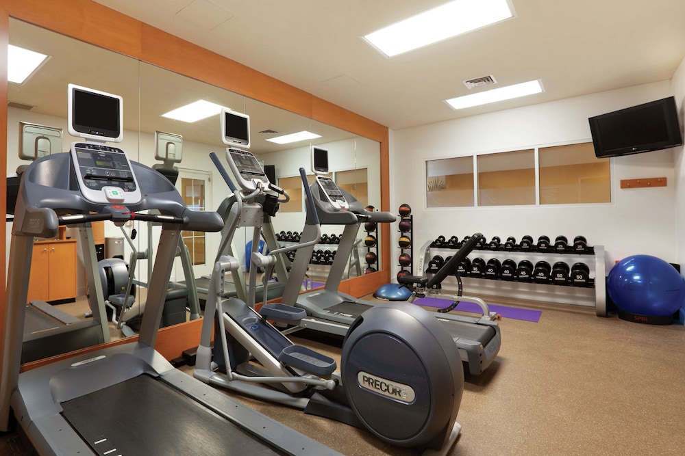 Hilton Garden Inn Carlsbad Beach 37/92