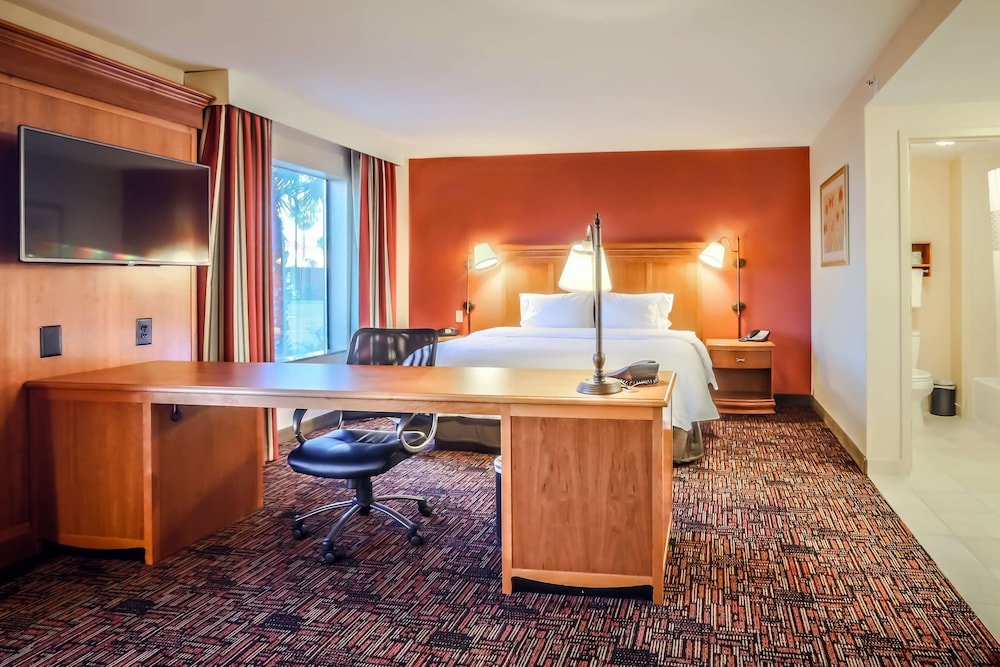 Hampton Inn & Suites Tomball Houston NW 68/86