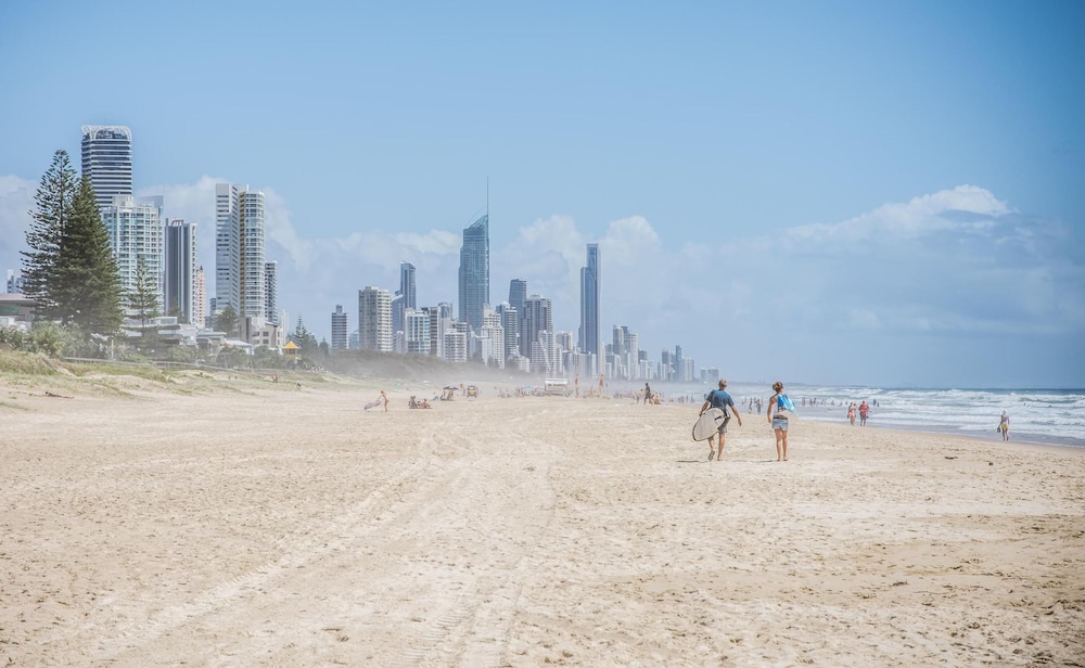 BEACHSIDE TOWER 43/64