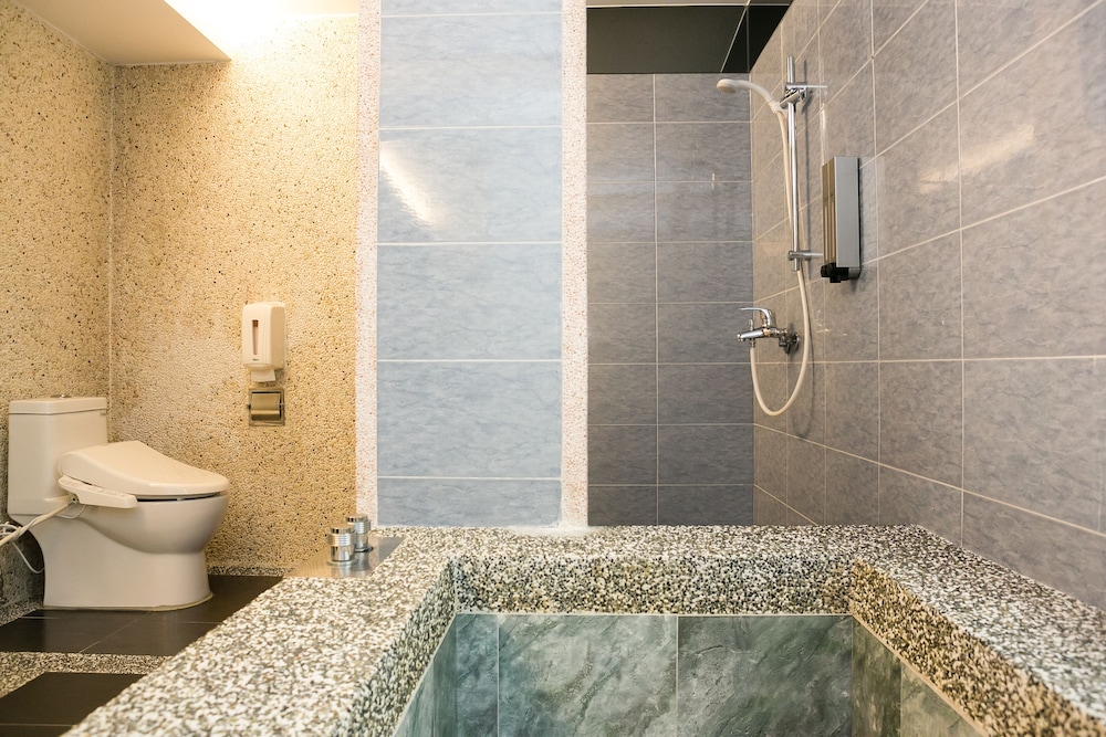 Yuhao Hotel Hsinchu 49/50