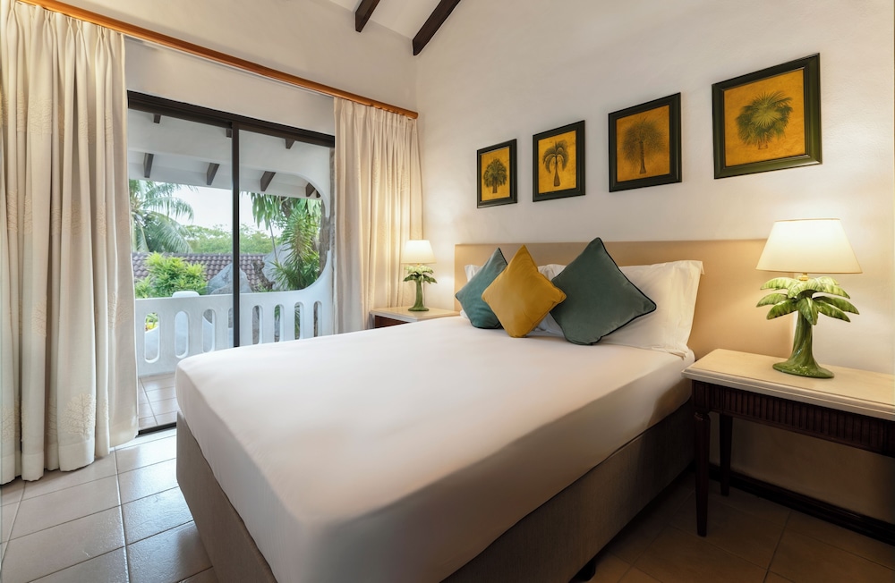 Edens Holiday Villas 18/46