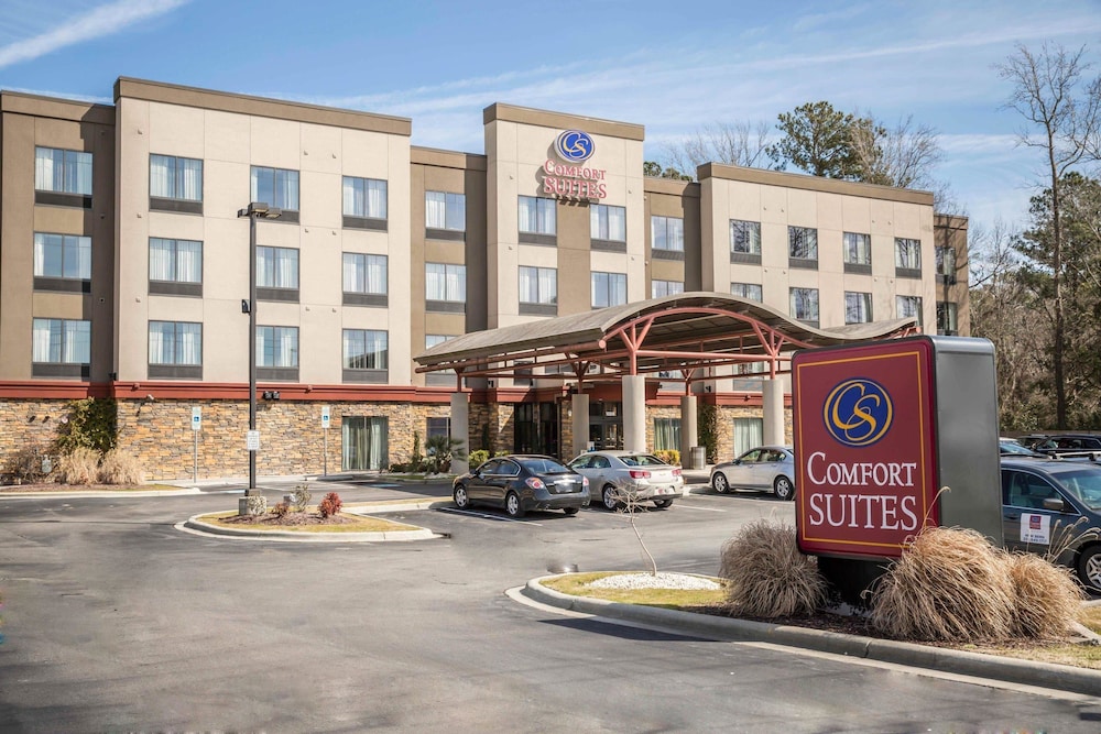 Comfort Suites New Bern near Cherry Point 60/65