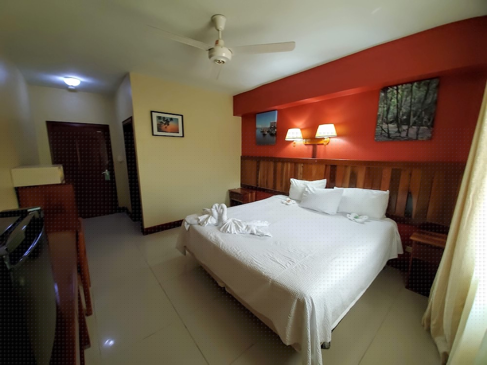 Caye Caulker Plaza Hotel 42/57
